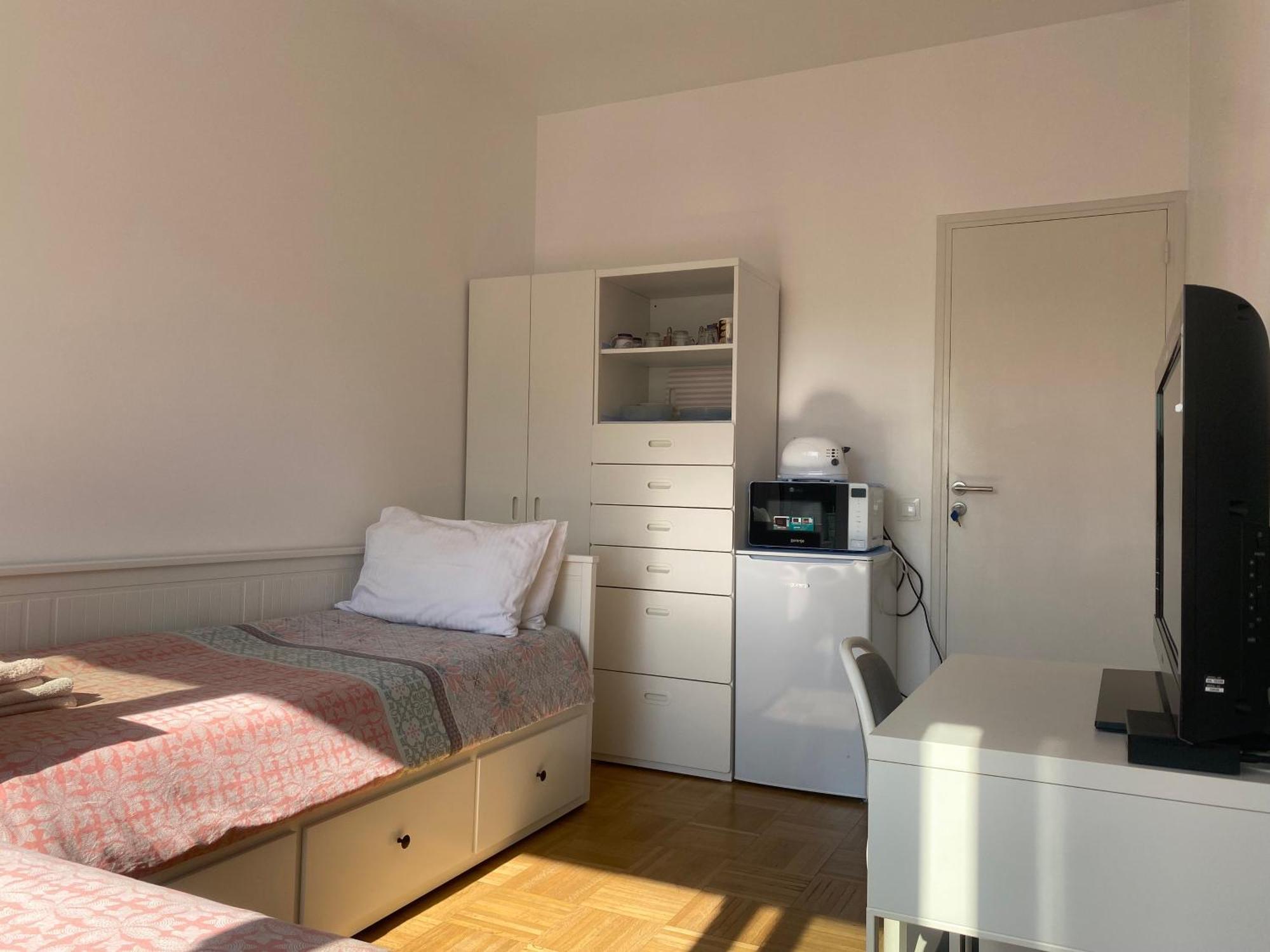 Mirela'S Private Room With Key, Ac, Lift & Balcony In The Center Of Nice On The Cote D'Azur Экстерьер фото