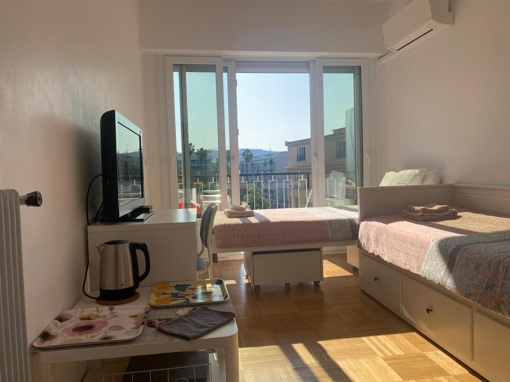 Mirela'S Private Room With Key, Ac, Lift & Balcony In The Center Of Nice On The Cote D'Azur Экстерьер фото