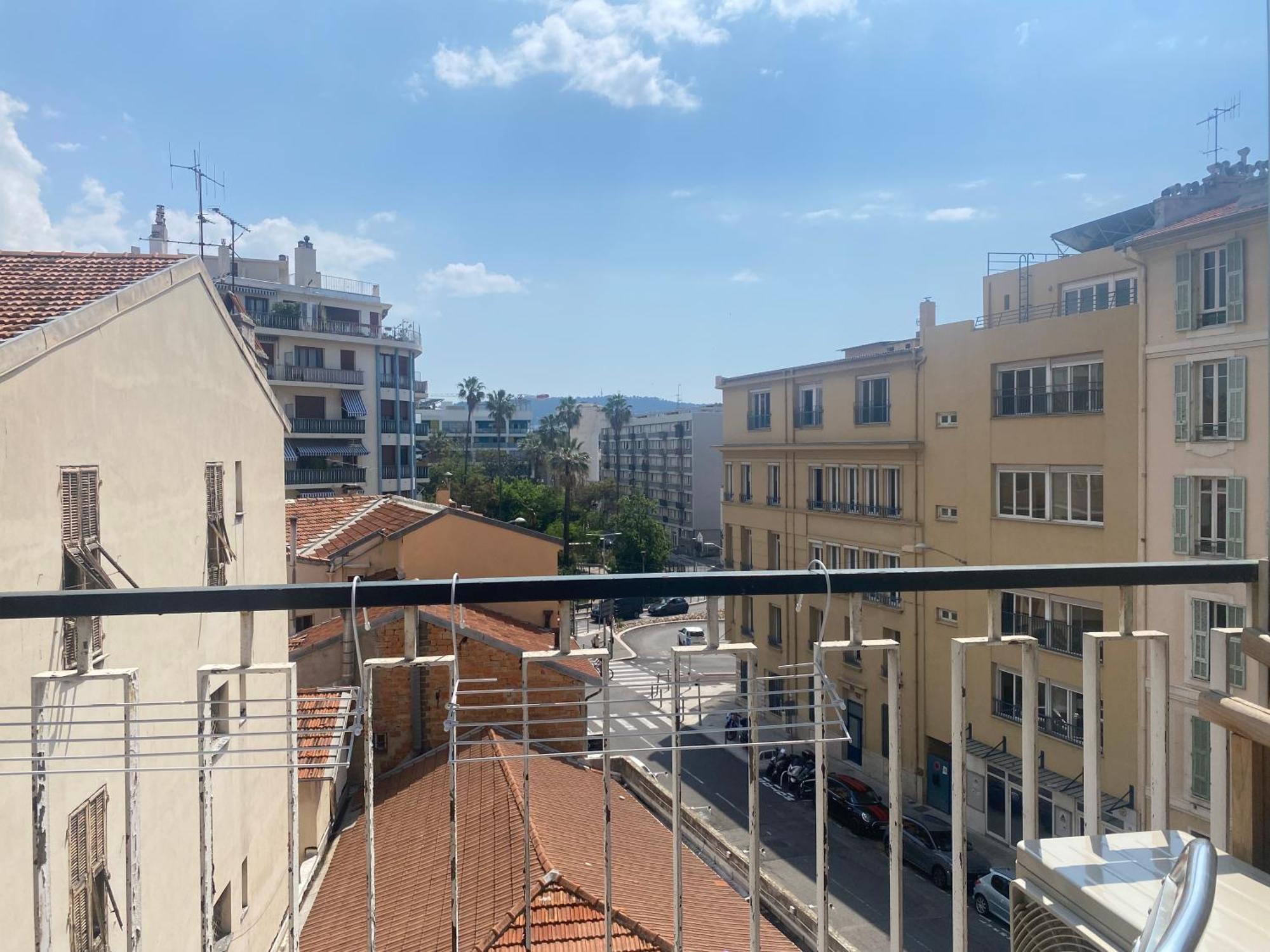 Mirela'S Private Room With Key, Ac, Lift & Balcony In The Center Of Nice On The Cote D'Azur Экстерьер фото
